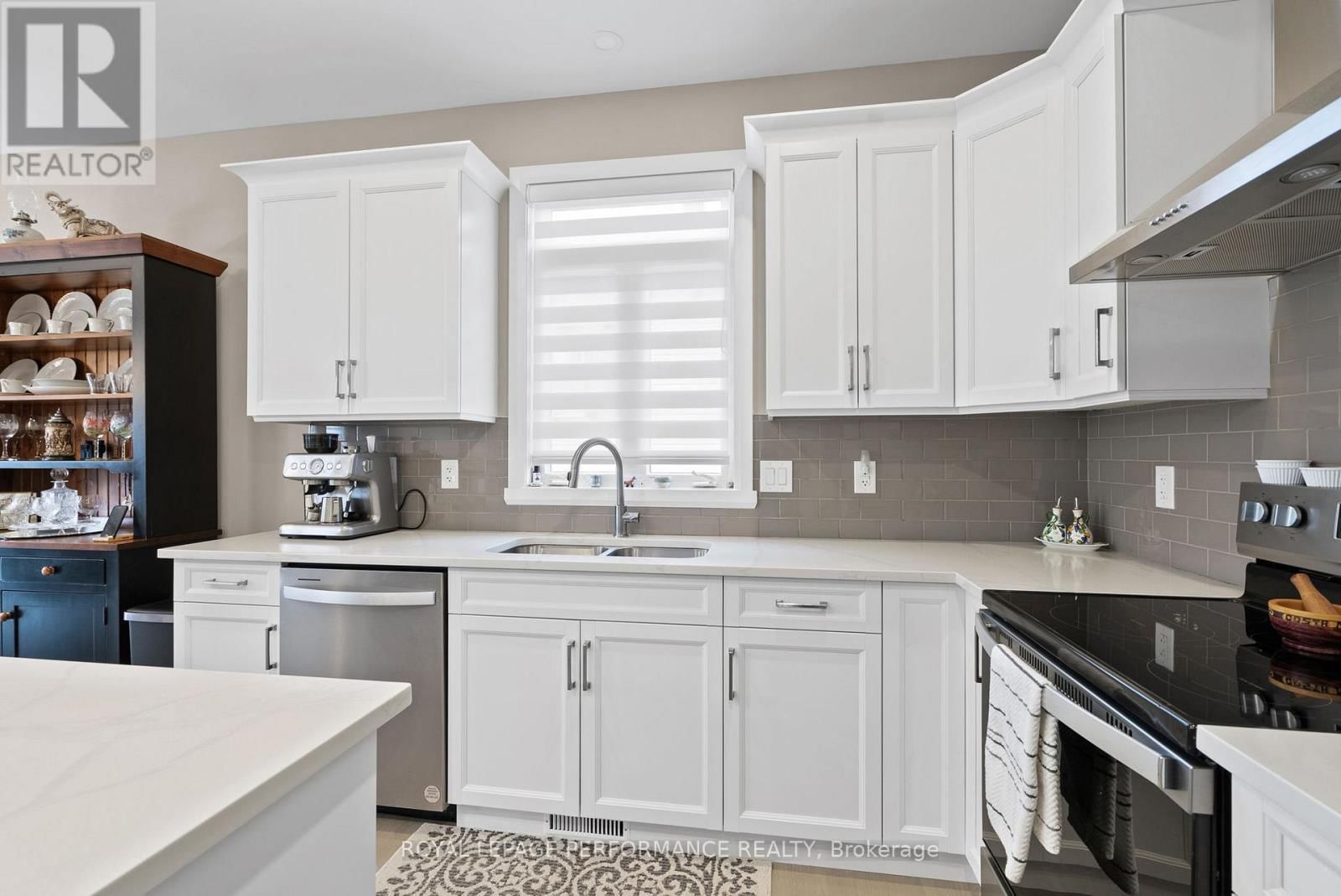 42 FORRESTER WAY Image 14