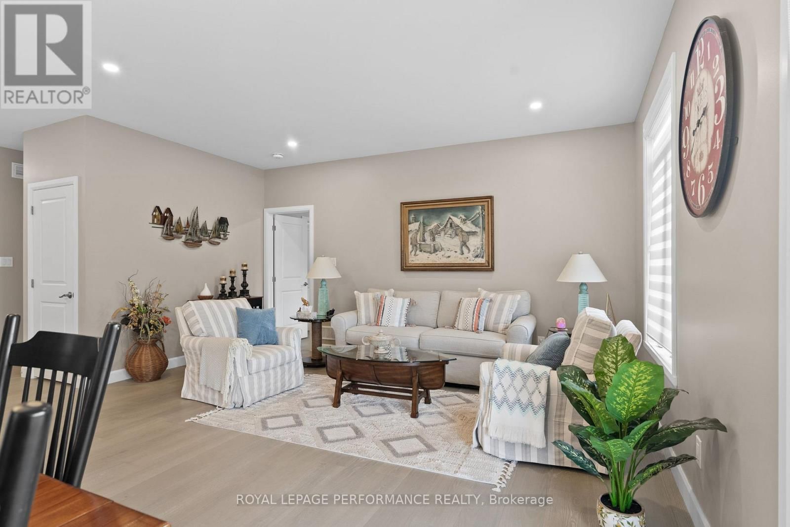 42 FORRESTER WAY Image 17