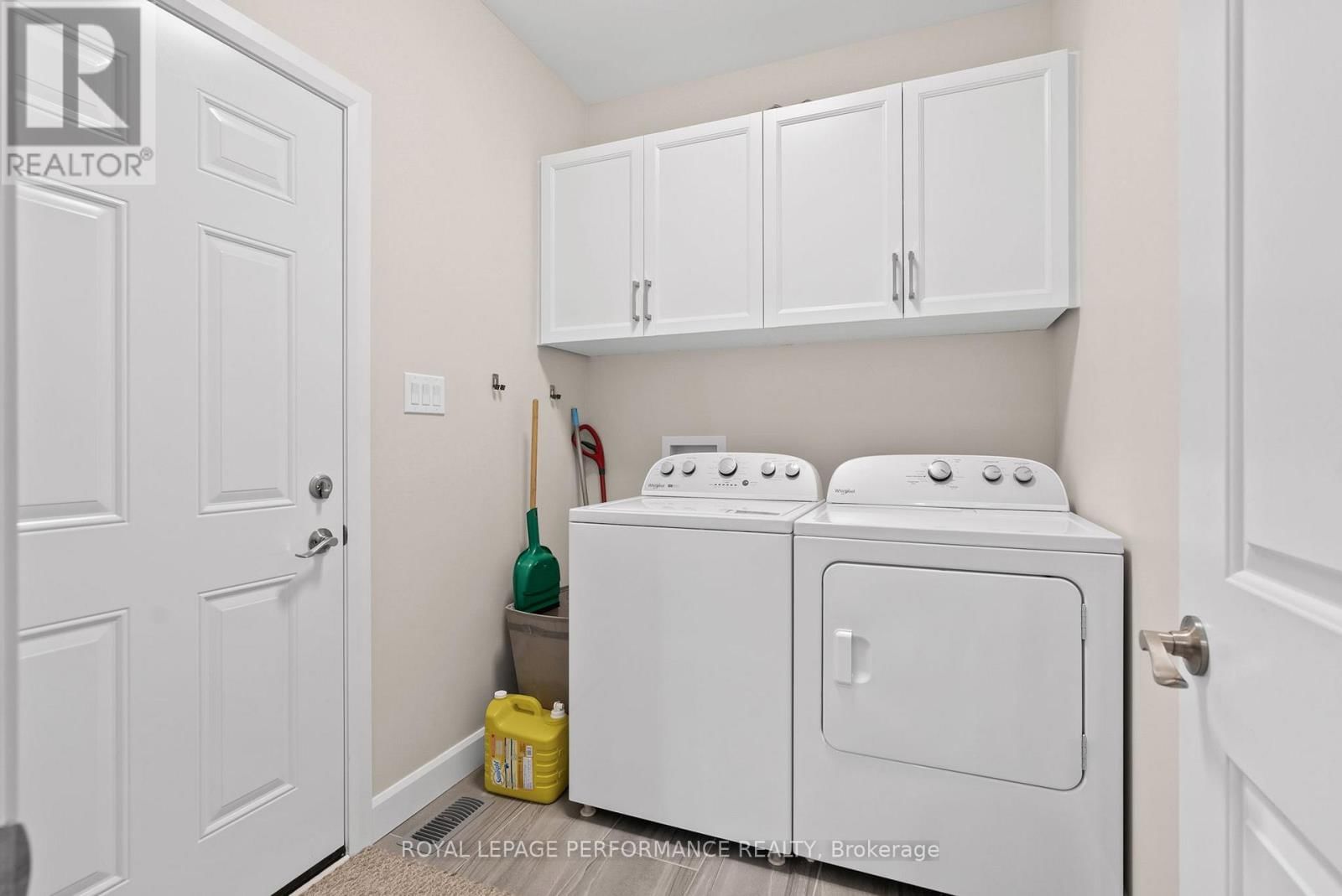 42 FORRESTER WAY Image 27