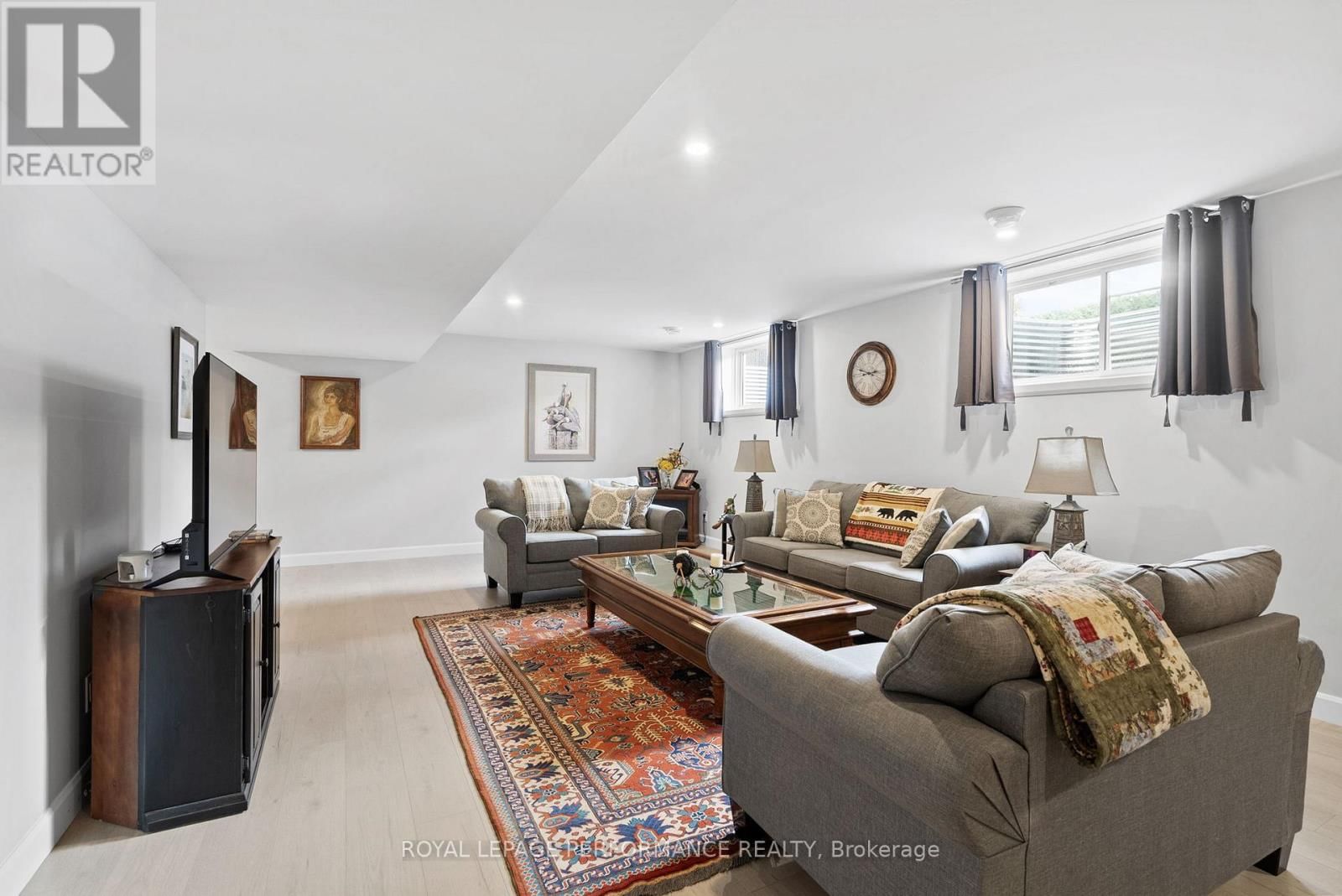 42 FORRESTER WAY Image 29