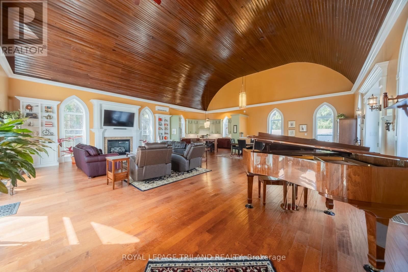 32135 SYLVAN ROAD Image 9