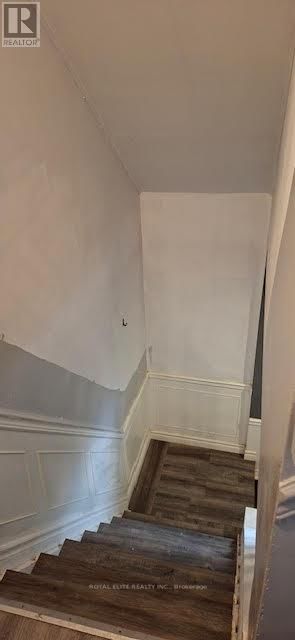 385 BEACHWOOD AVENUE Image 17