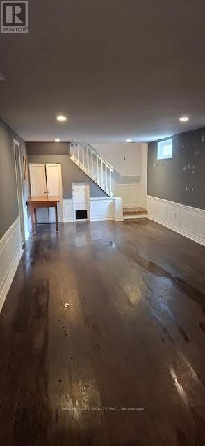 385 BEACHWOOD AVENUE Image 18