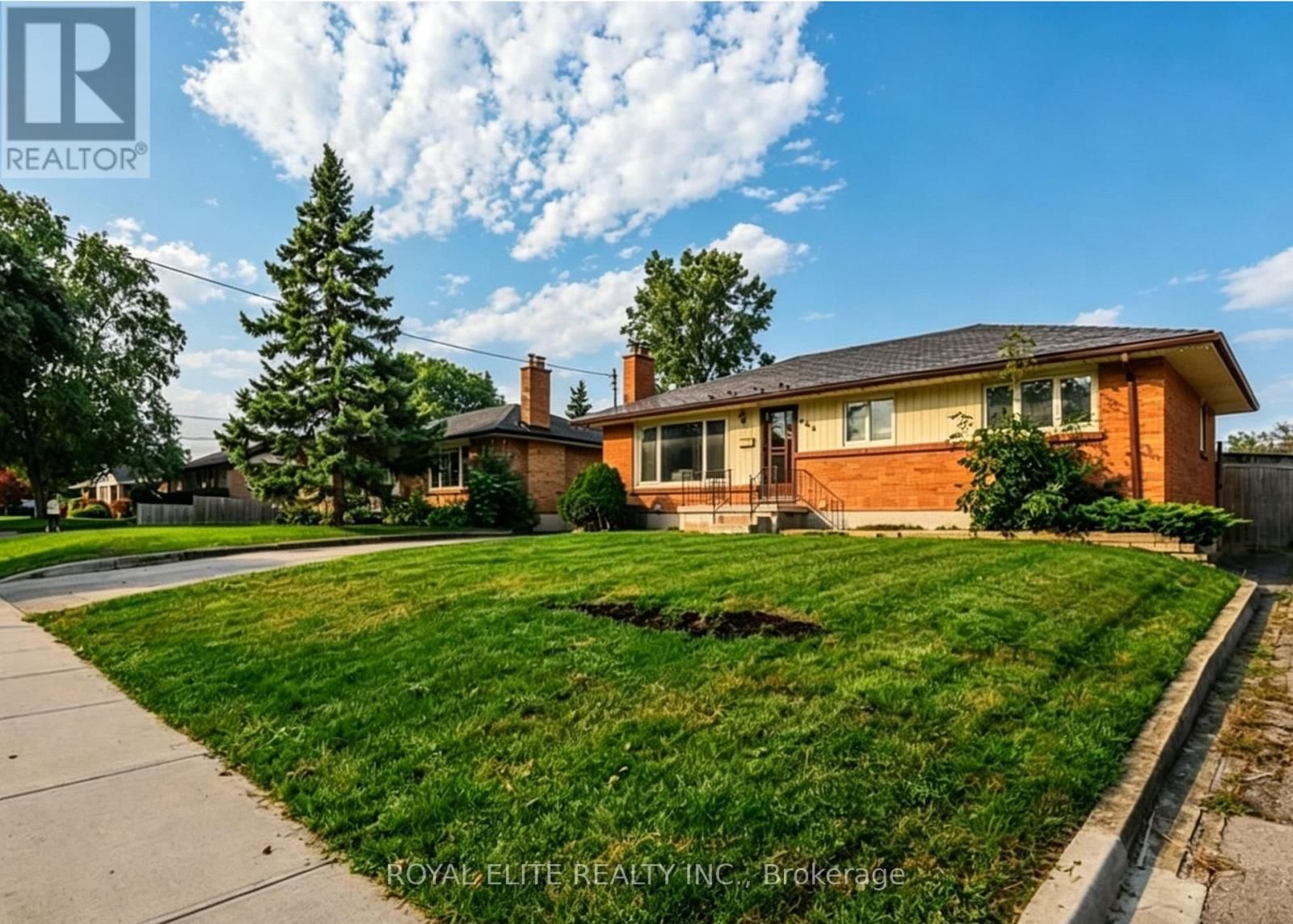 385 BEACHWOOD AVENUE Image 2