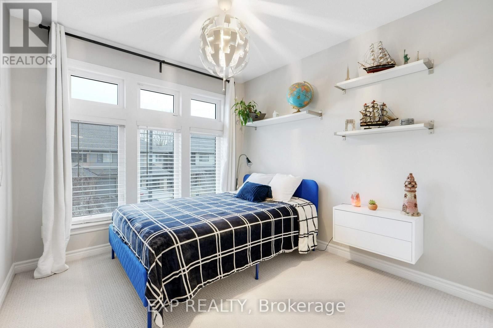 529 STARGAZER CRESCENT Image 17