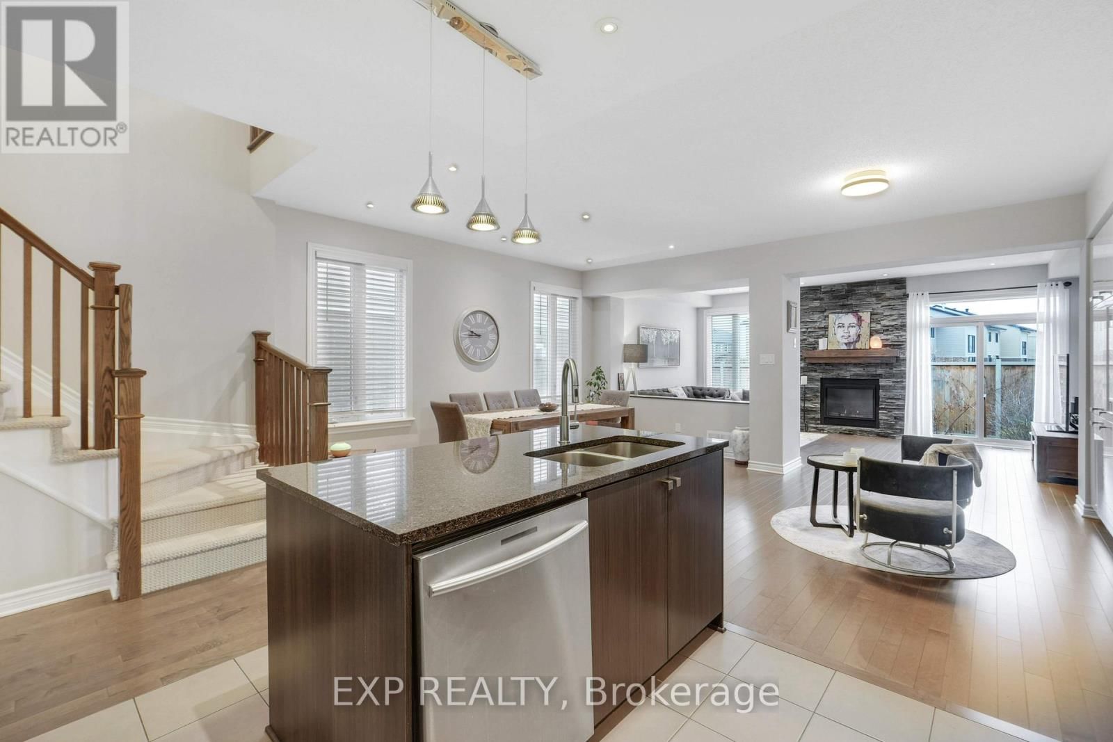 529 STARGAZER CRESCENT Image 6