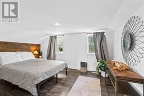 10 CAMPBELL REID COURT Image 16