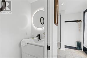 10 CAMPBELL REID COURT Image 4