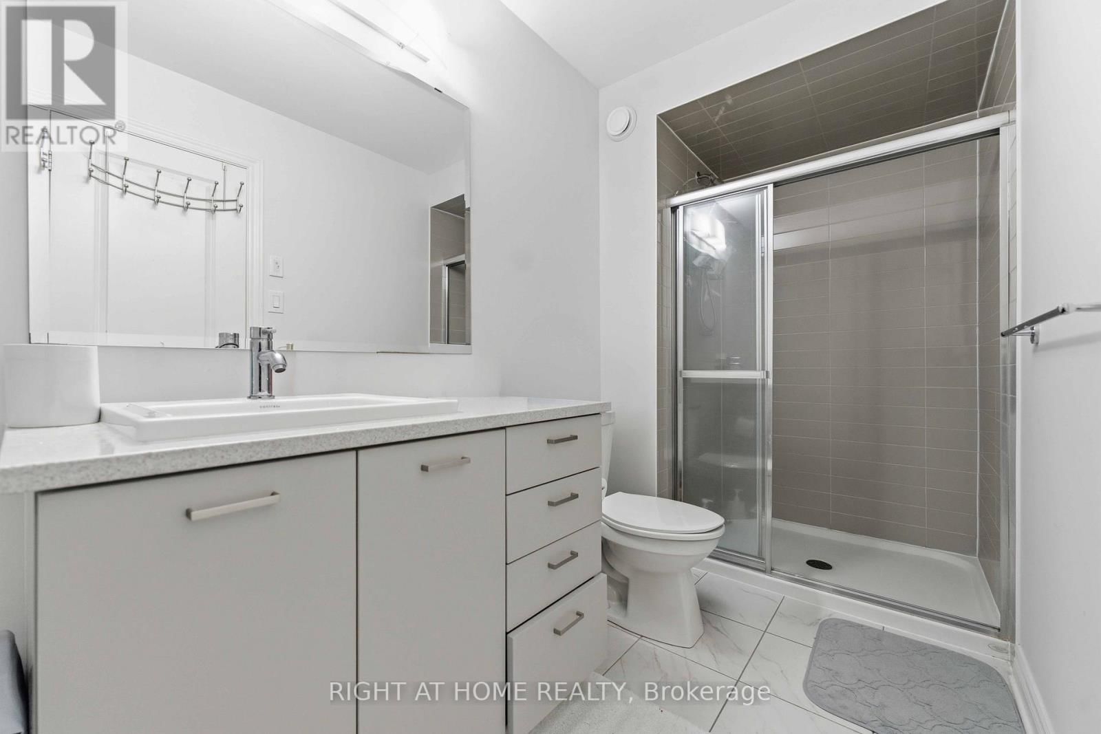 695 CAPRICORN CIRCLE Image 20