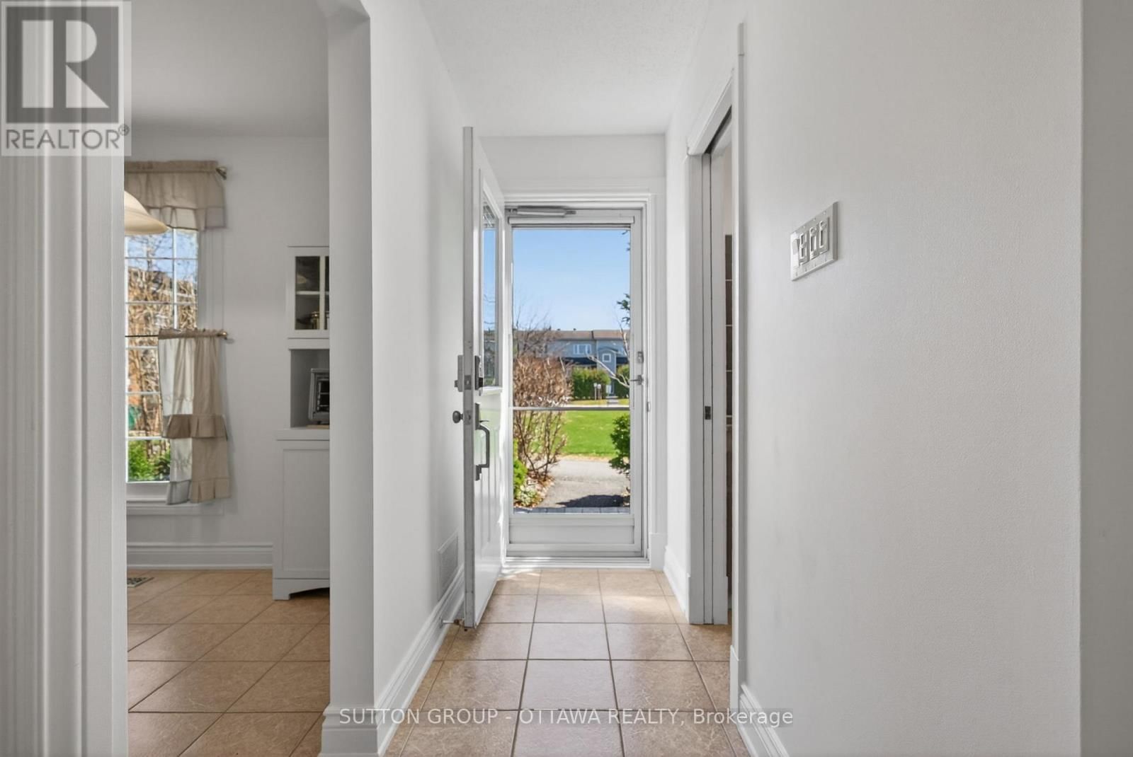 285 MONTEREY DRIVE Image 3