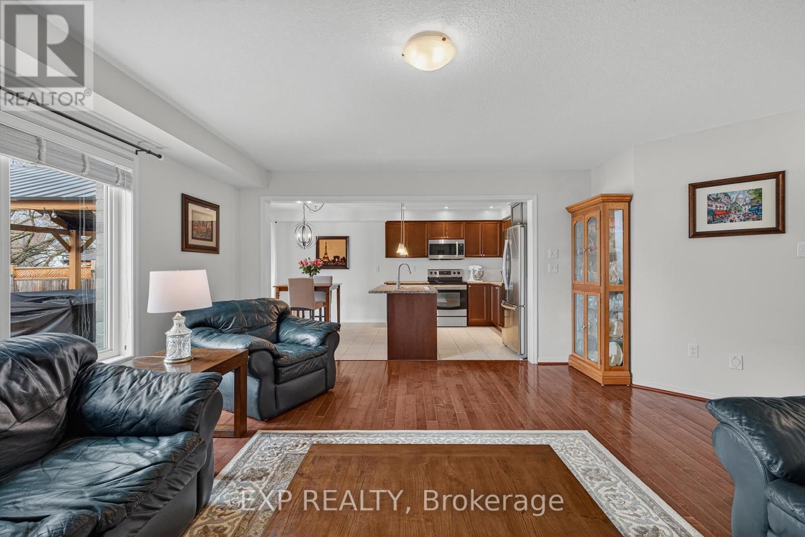 18 STARLIGHT AVENUE Image 10