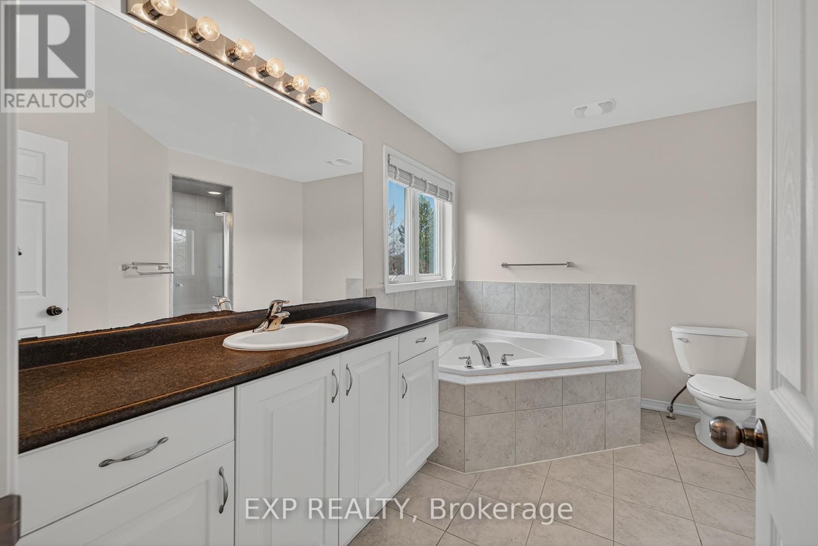 18 STARLIGHT AVENUE Image 20