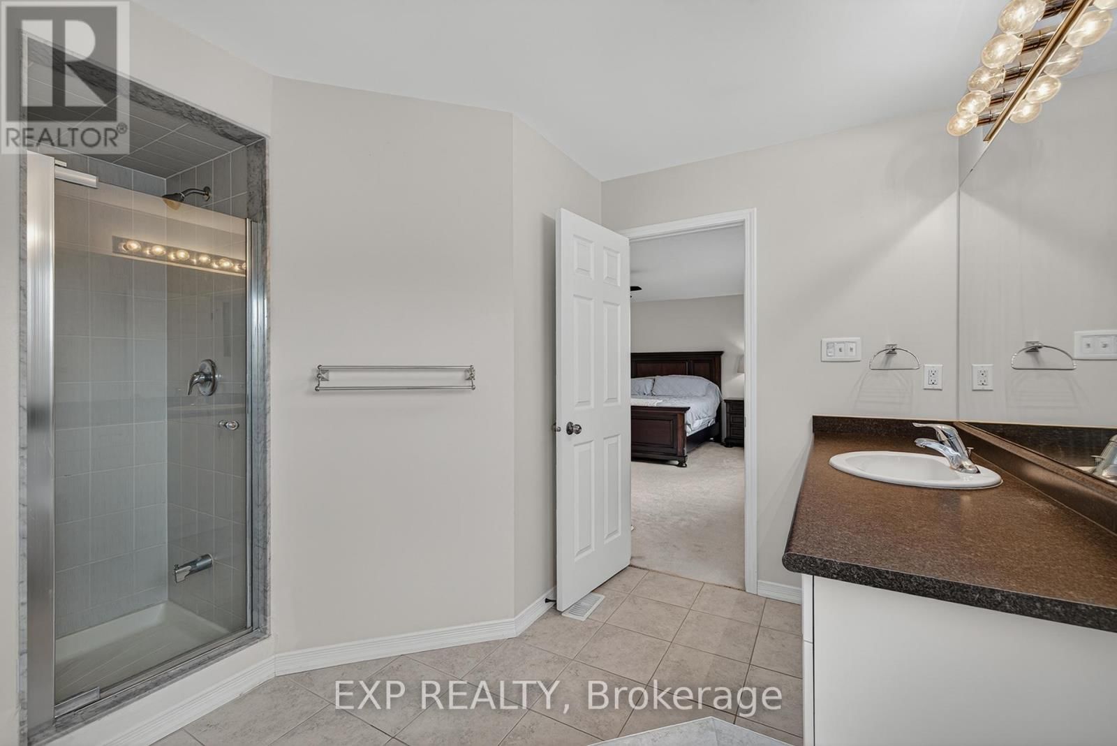 18 STARLIGHT AVENUE Image 21