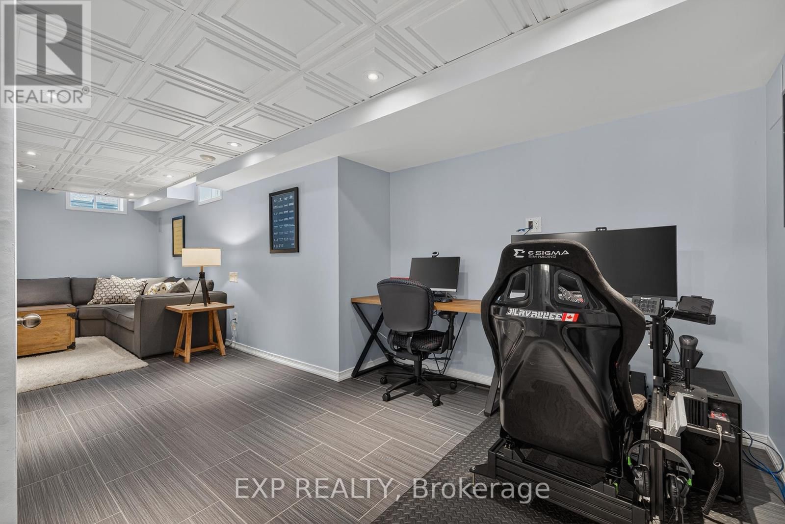 18 STARLIGHT AVENUE Image 33