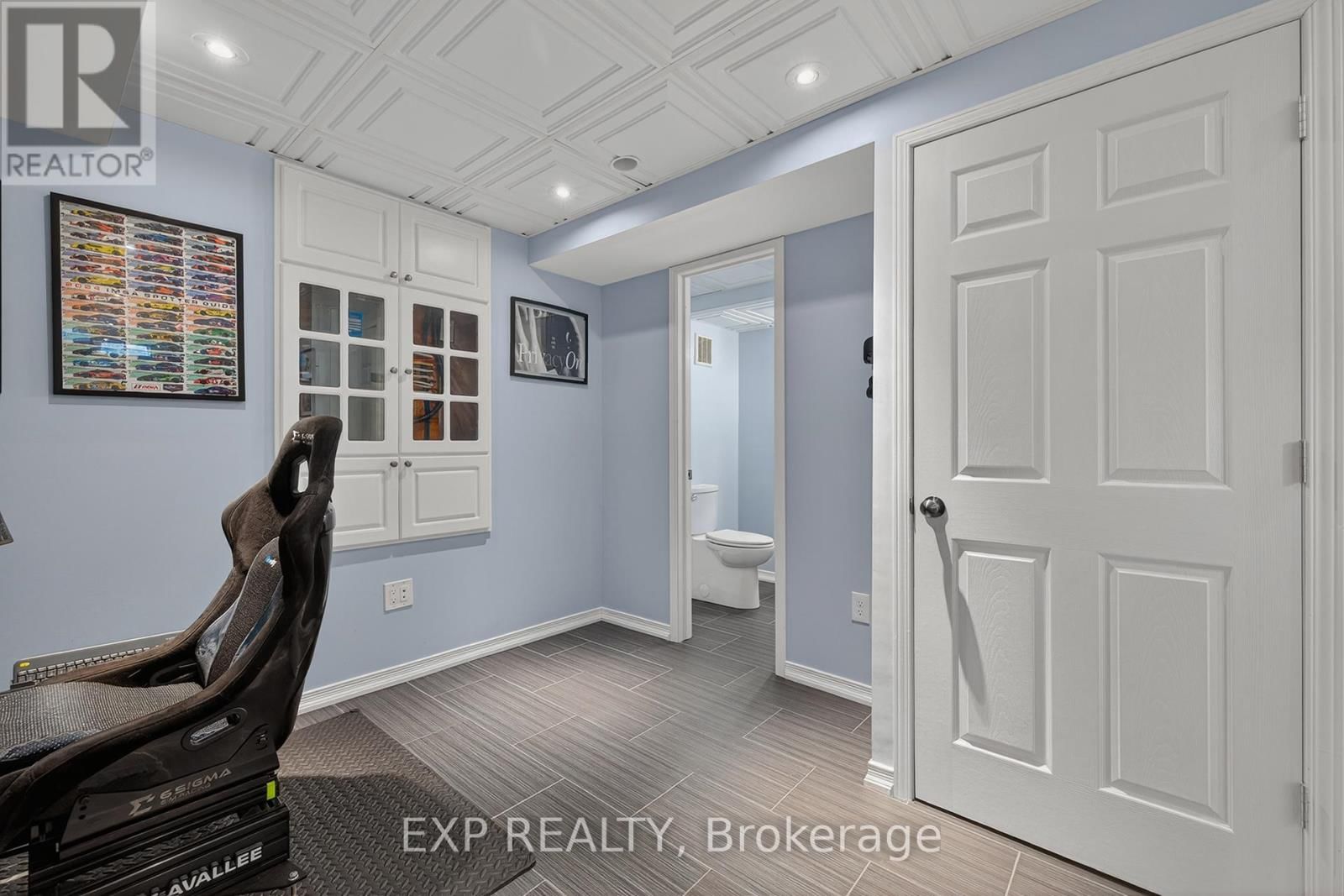 18 STARLIGHT AVENUE Image 34