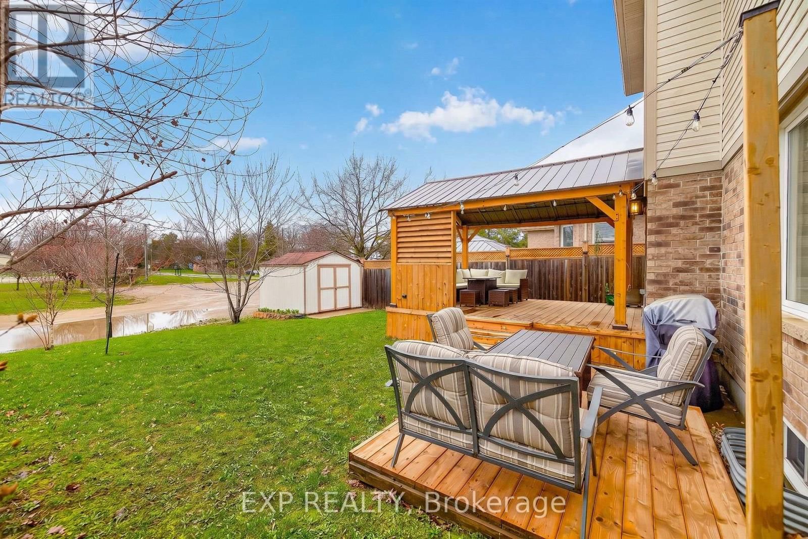 18 STARLIGHT AVENUE Image 36