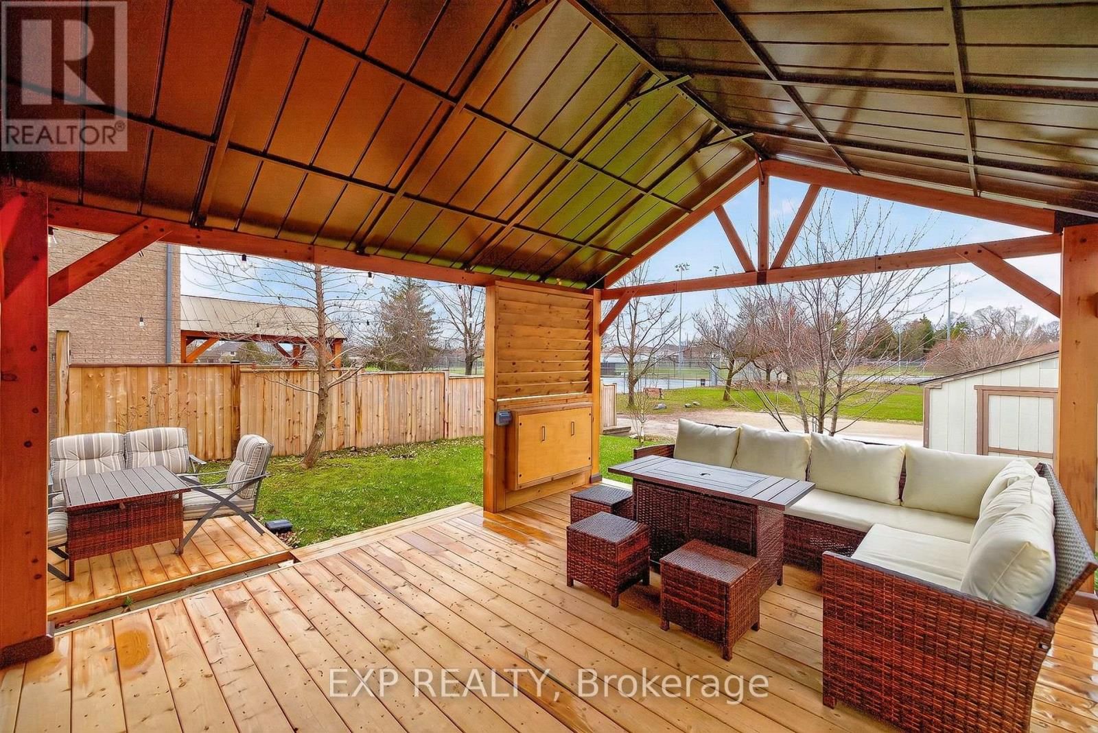 18 STARLIGHT AVENUE Image 39