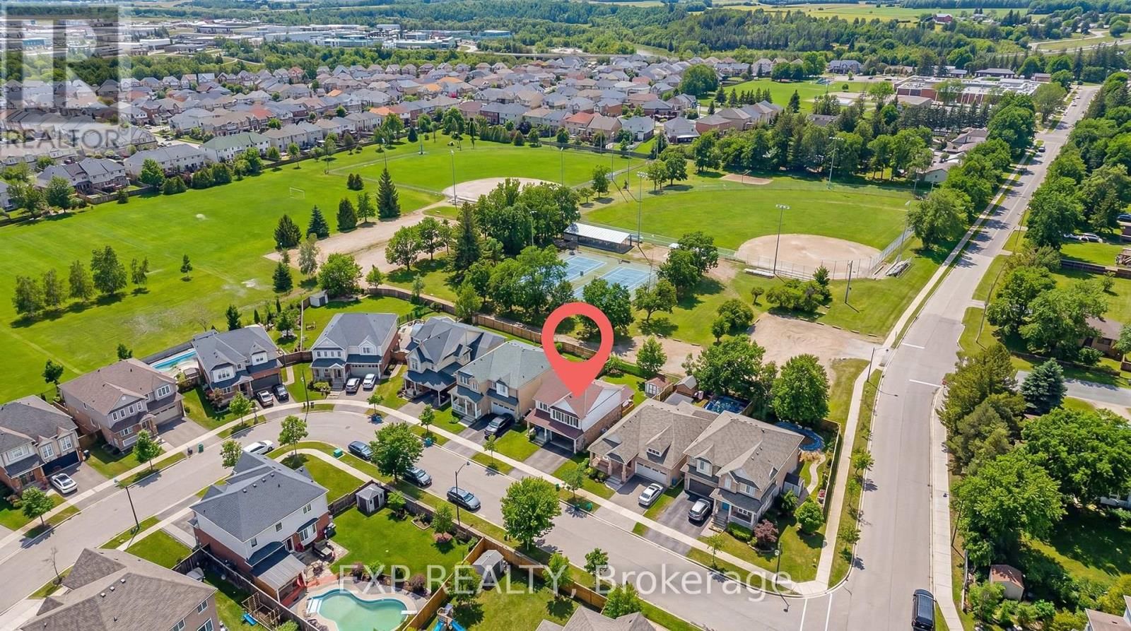 18 STARLIGHT AVENUE Image 4