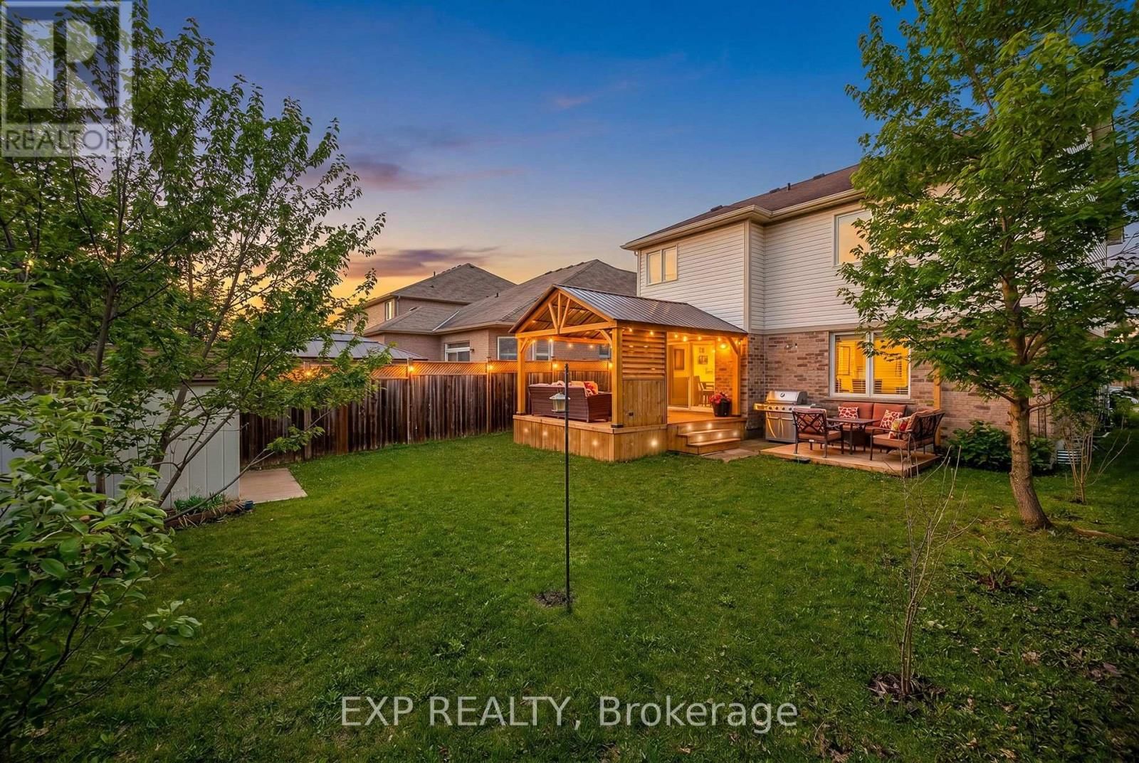 18 STARLIGHT AVENUE Image 42