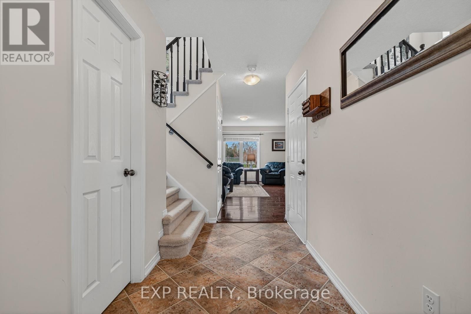 18 STARLIGHT AVENUE Image 5