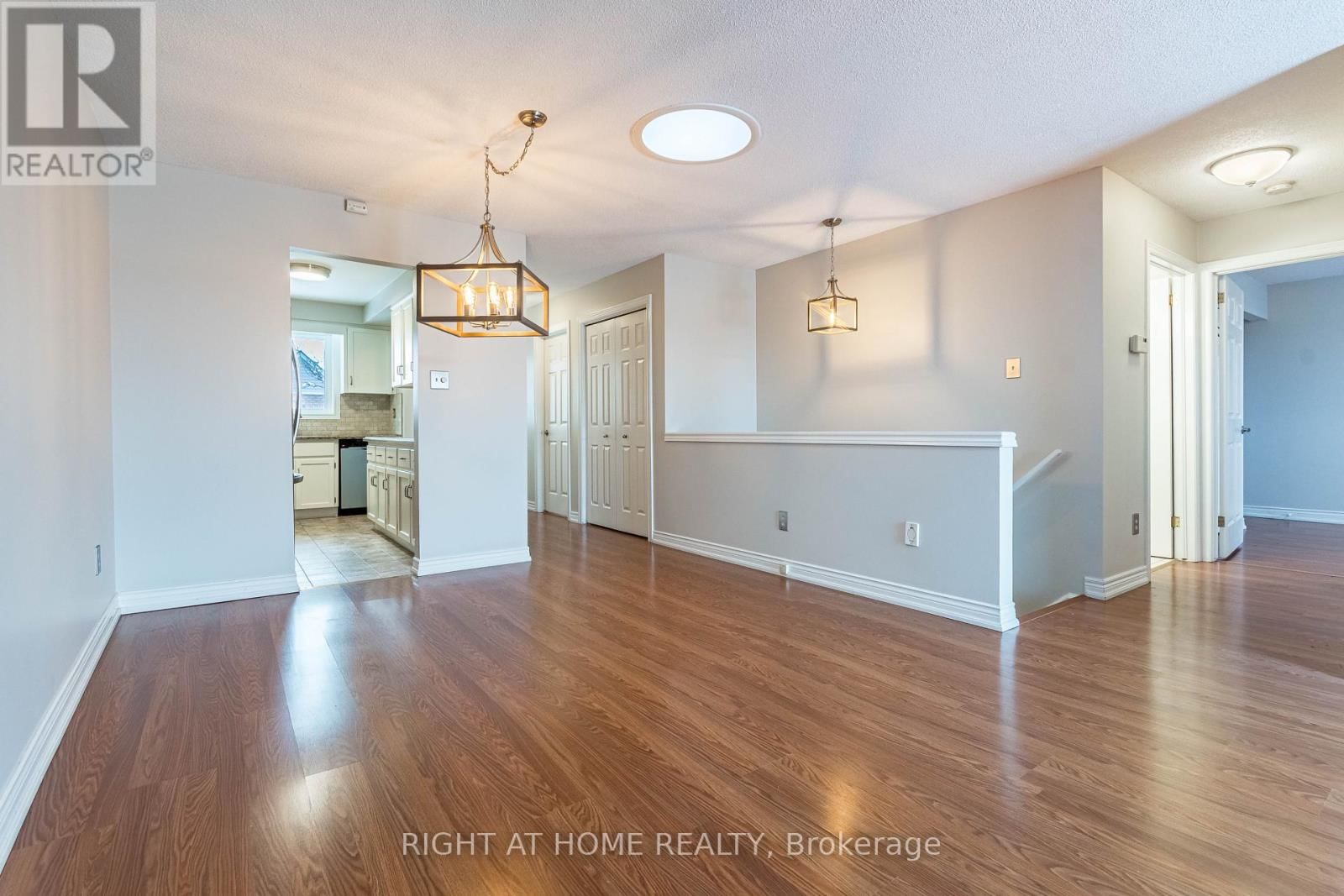 7 - 165 MAIN STREET EAST Image 4