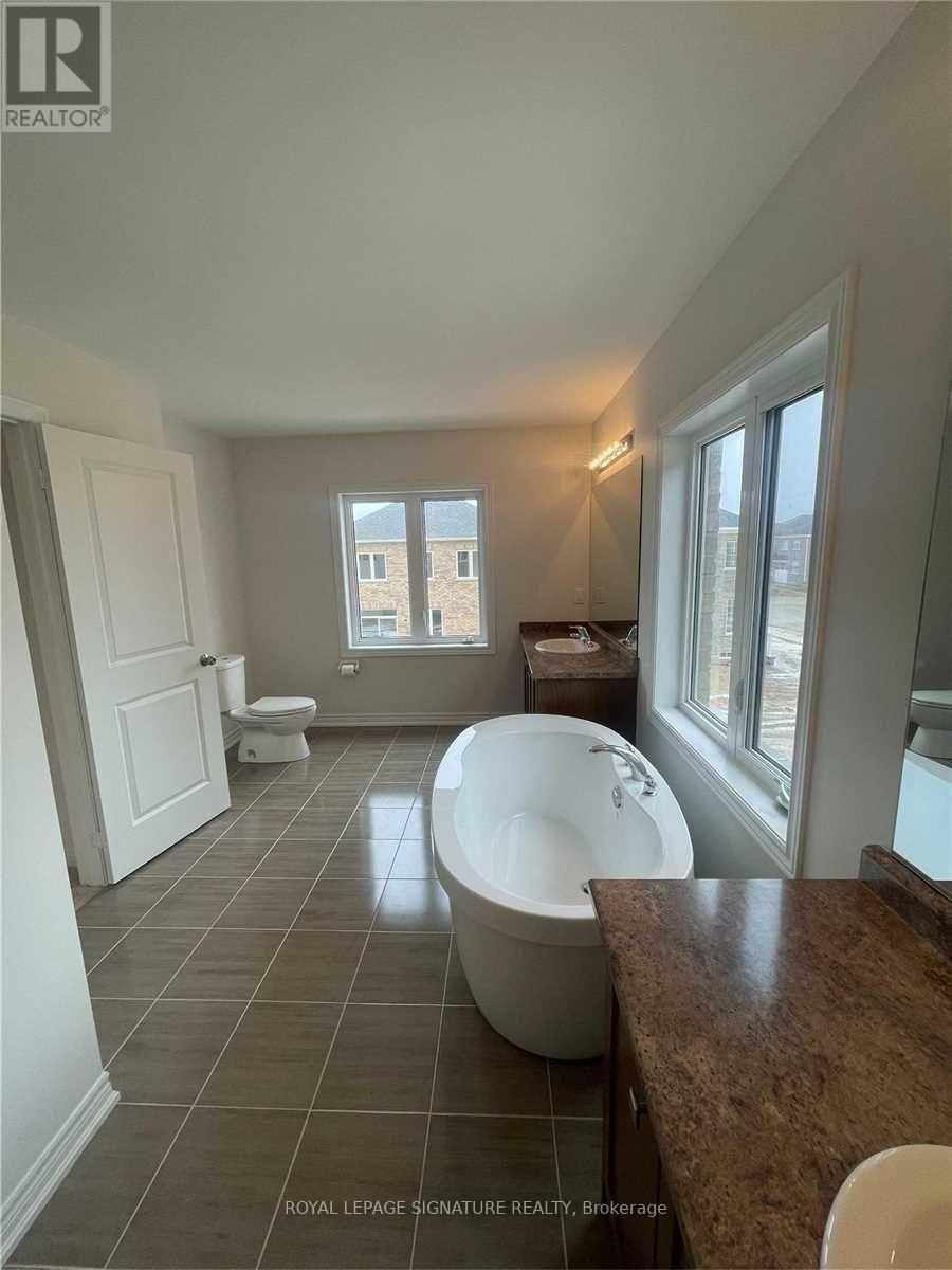 404 BLACKCHERRY CRESCENT Image 21