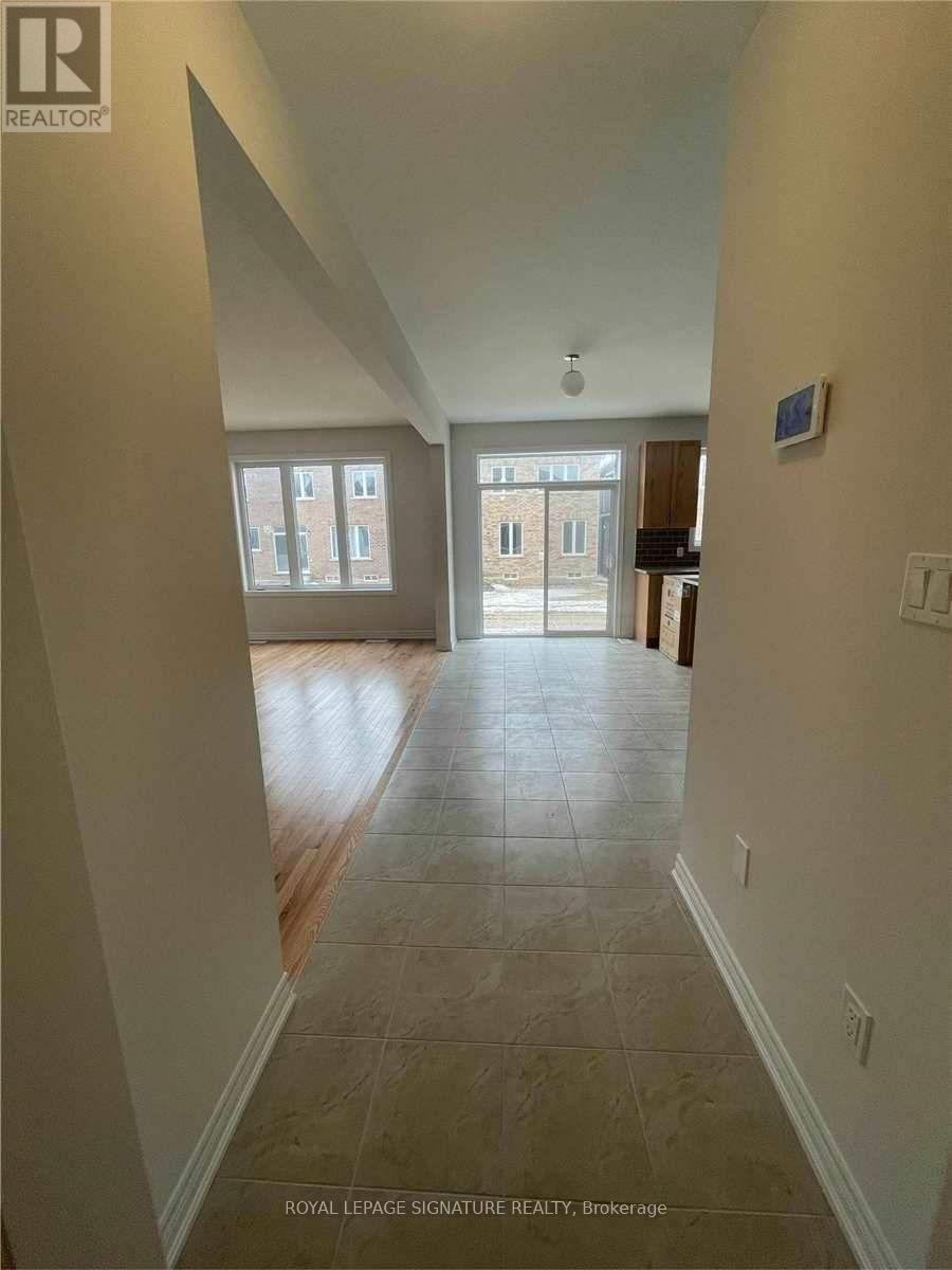 404 BLACKCHERRY CRESCENT Image 3