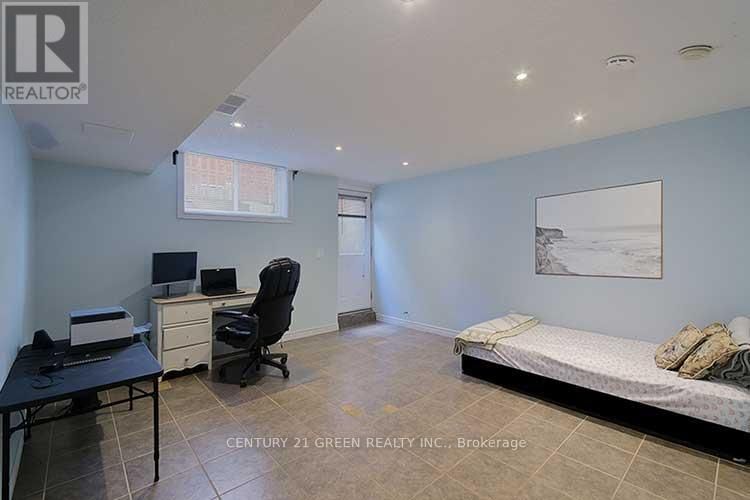 182 STARWOOD DRIVE Image 21