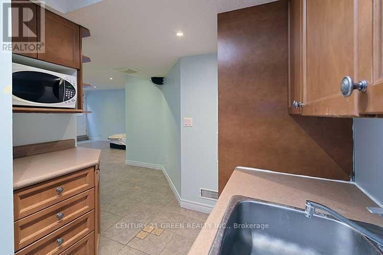 182 STARWOOD DRIVE Image 23