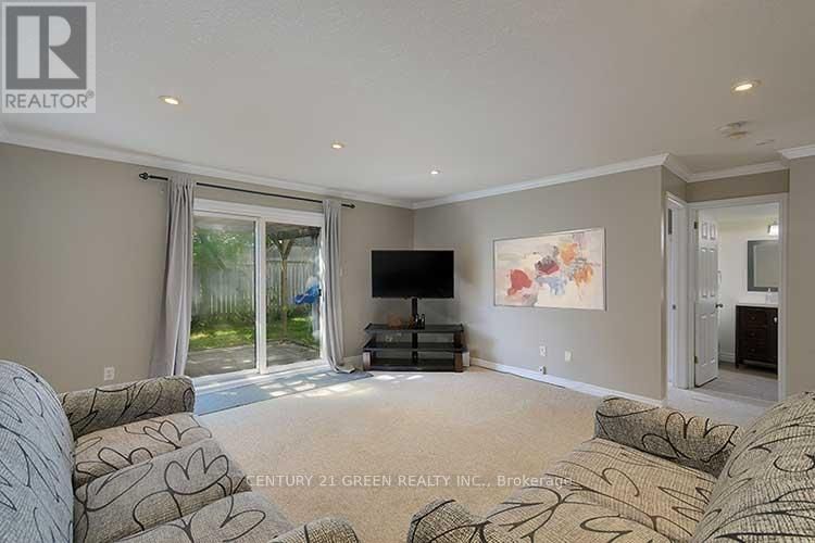 182 STARWOOD DRIVE Image 9