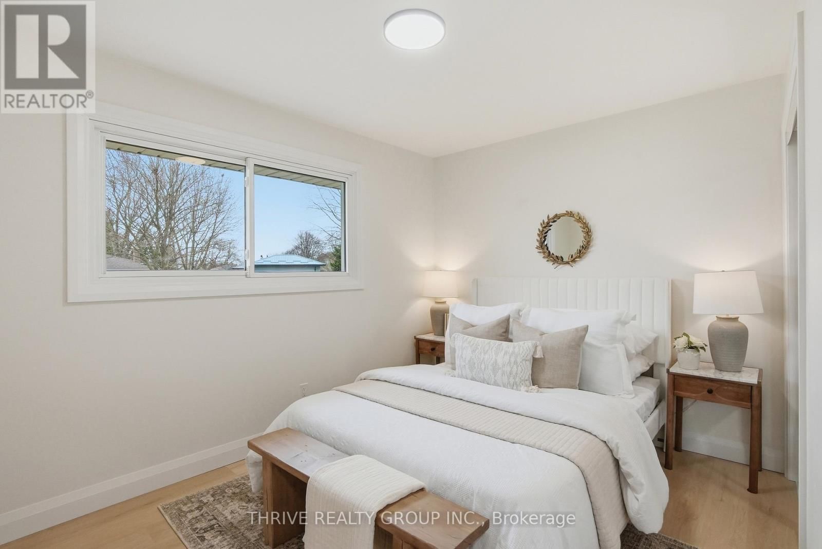 44 MENDIP CRESCENT Image 15