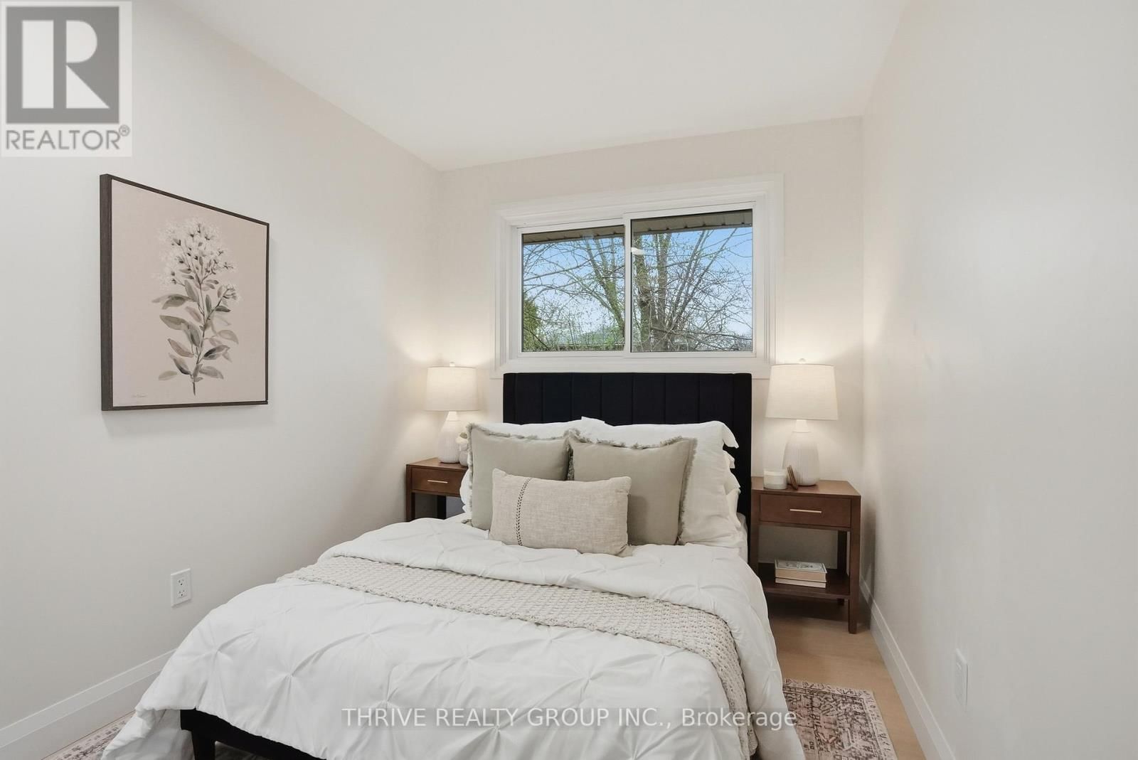 44 MENDIP CRESCENT Image 17