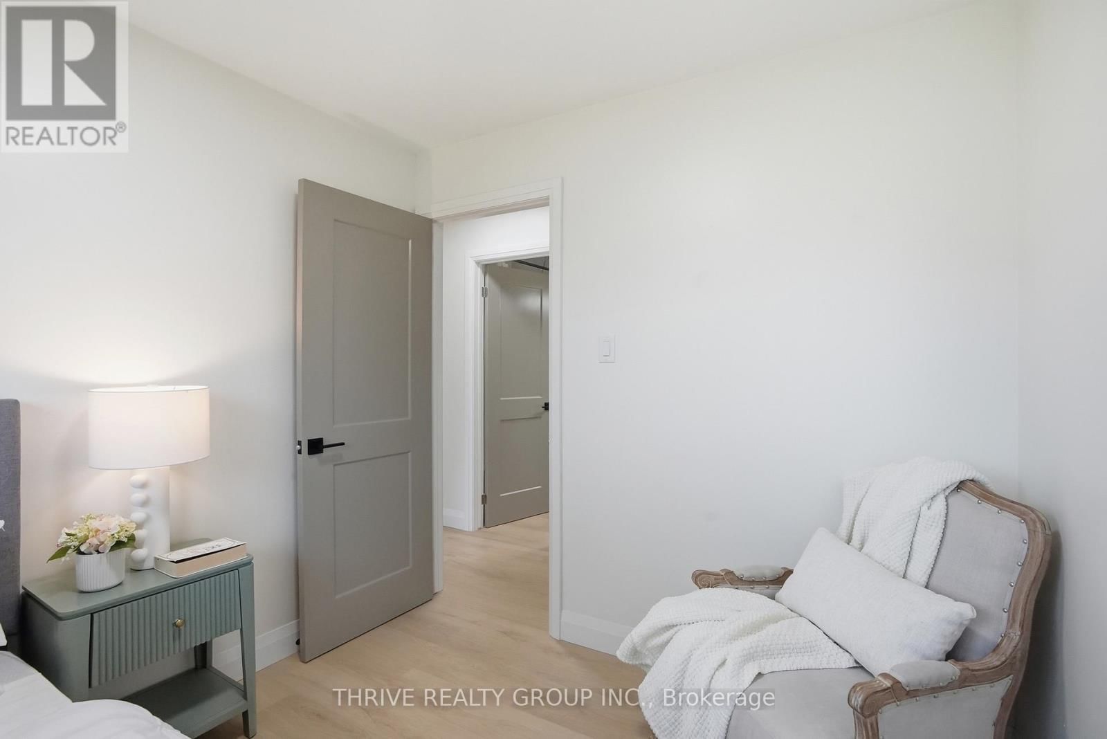 44 MENDIP CRESCENT Image 20