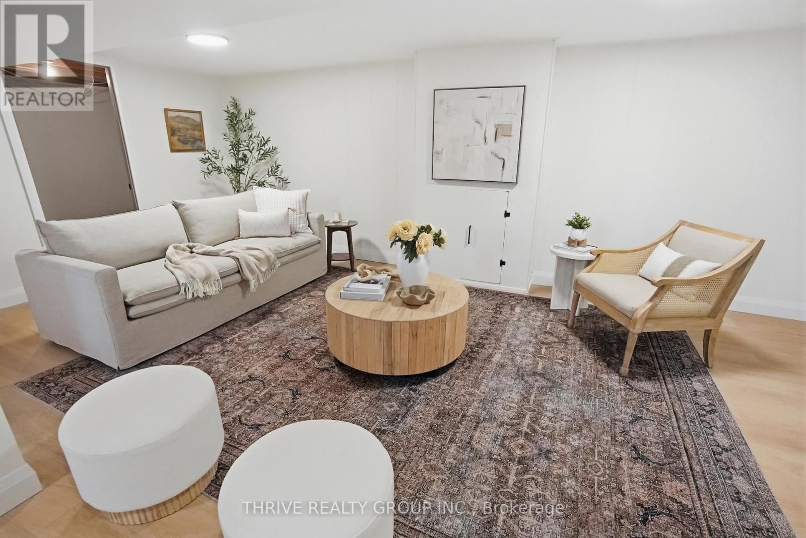 44 MENDIP CRESCENT Image 23