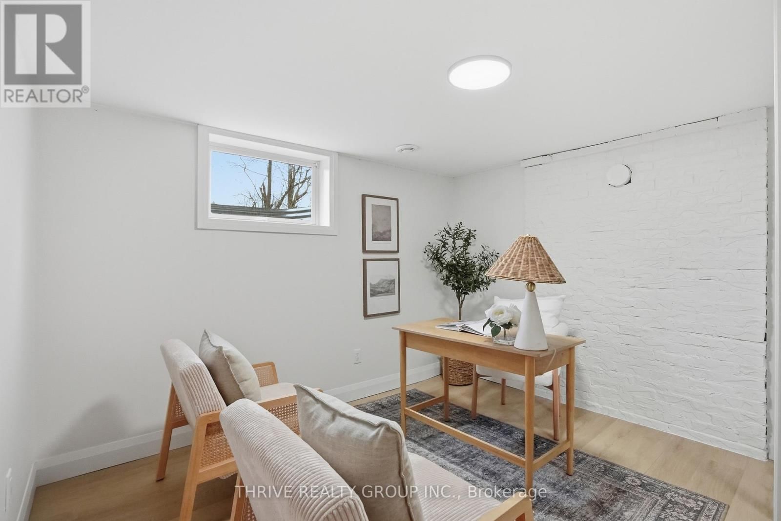 44 MENDIP CRESCENT Image 27