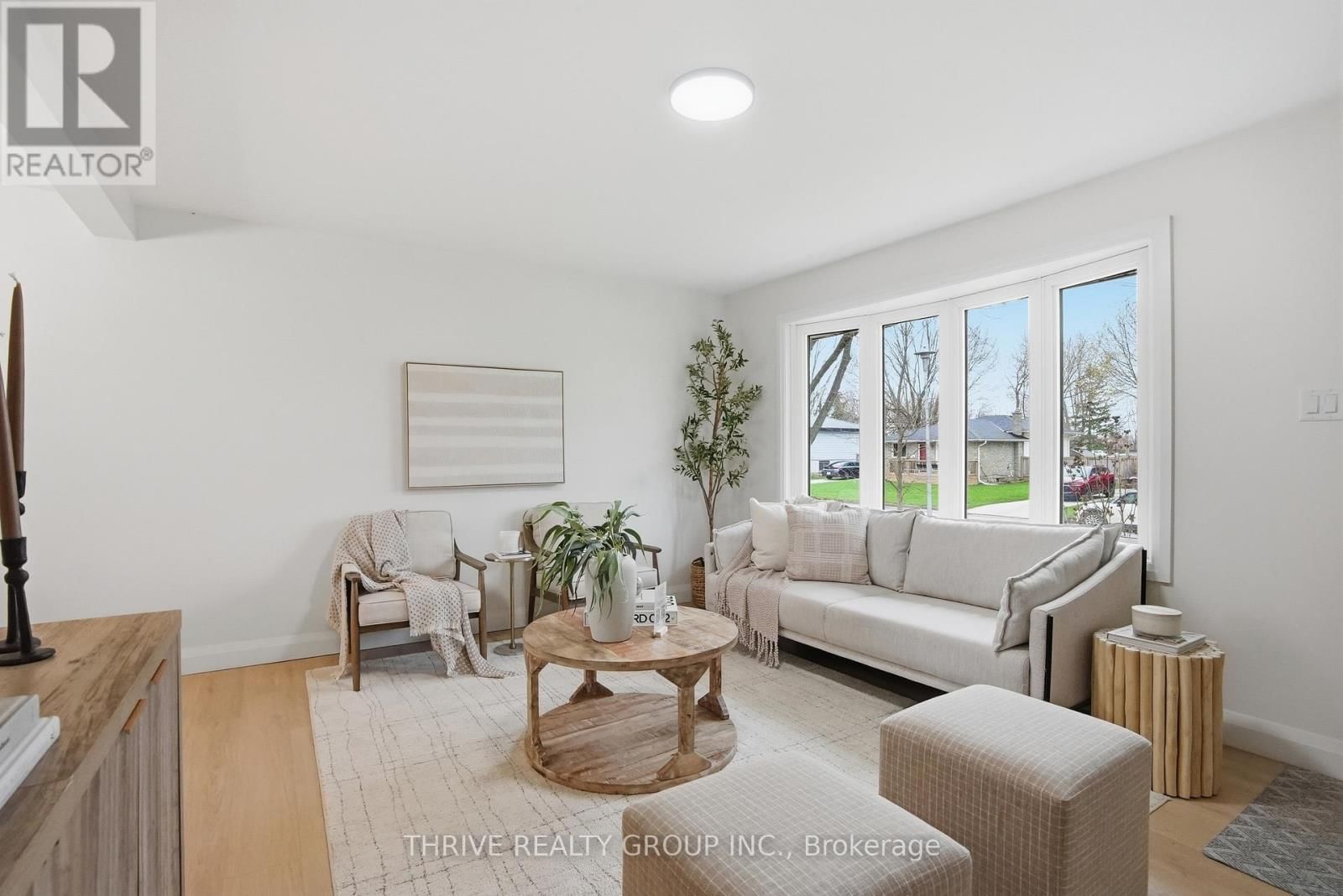 44 MENDIP CRESCENT Image 3