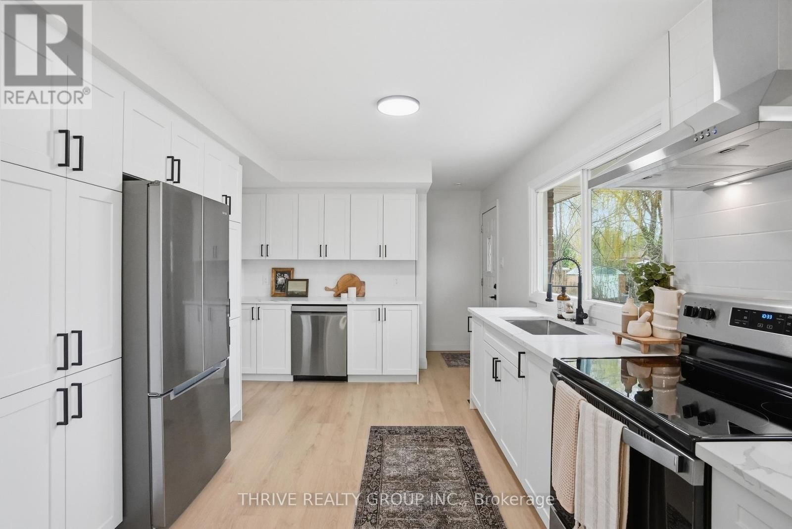 44 MENDIP CRESCENT Image 9