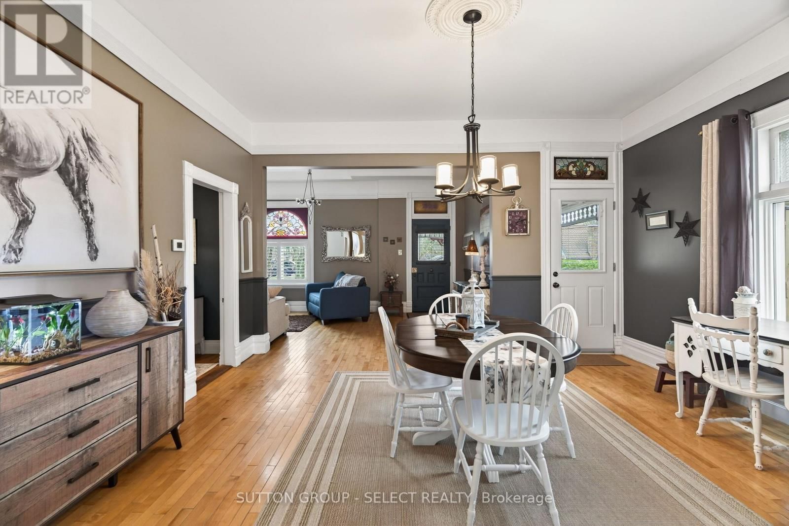 625 HALE STREET Image 10