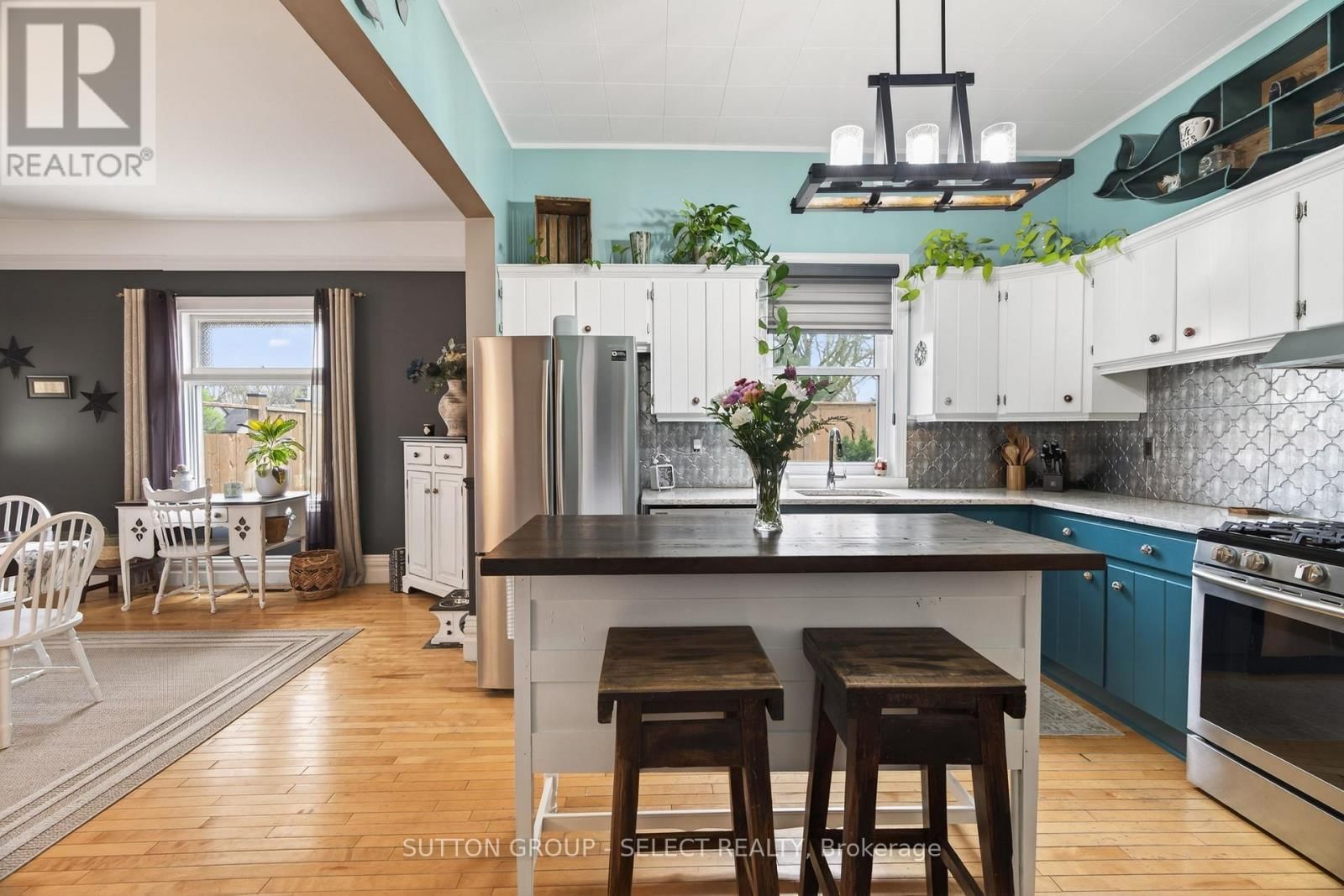 625 HALE STREET Image 12