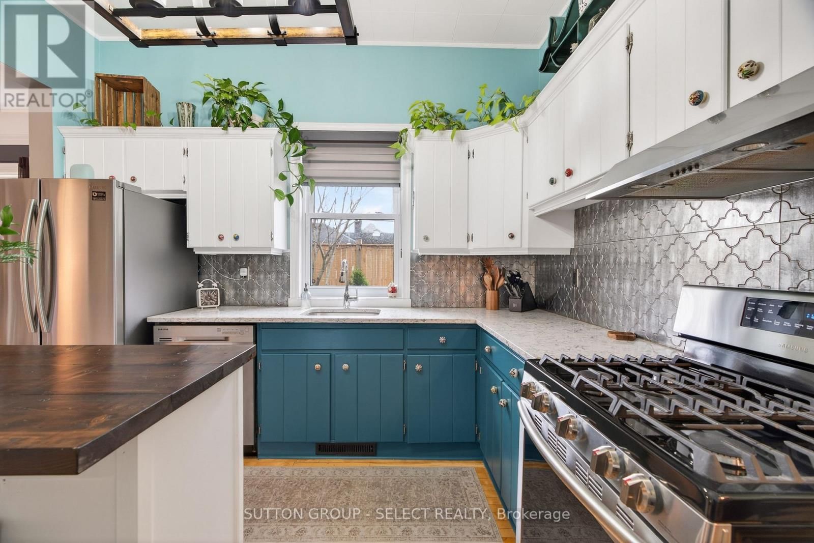 625 HALE STREET Image 16