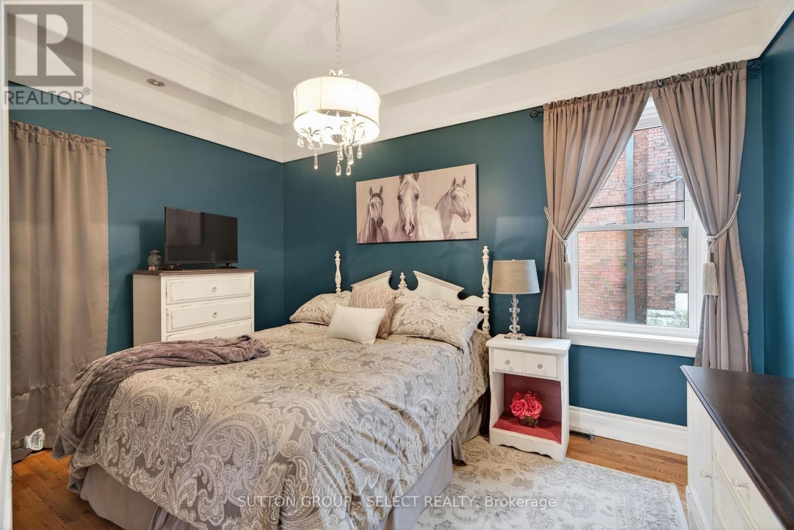 625 HALE STREET Image 18