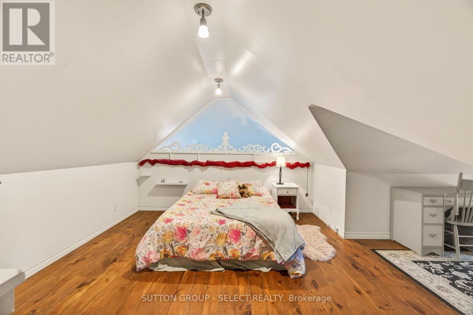 625 HALE STREET Image 21