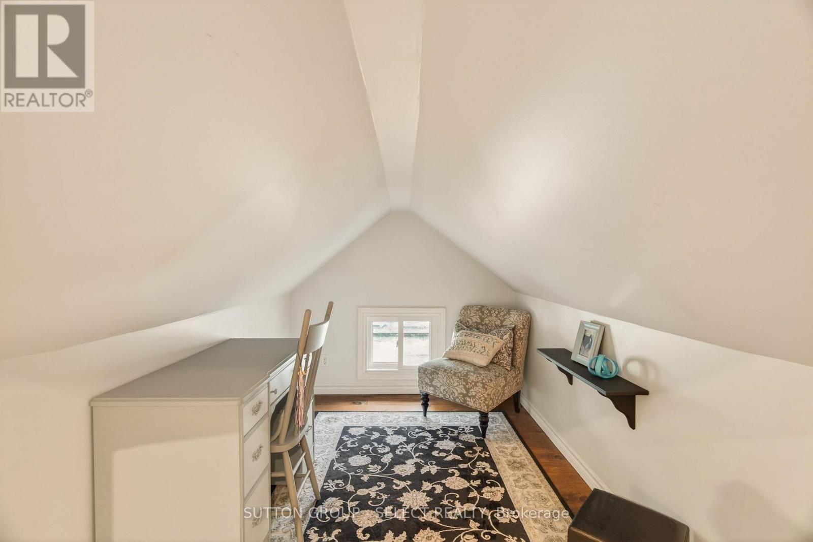 625 HALE STREET Image 23