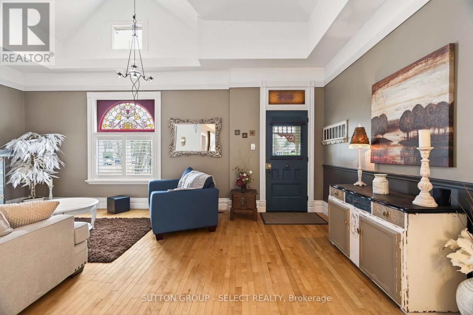 625 HALE STREET Image 3