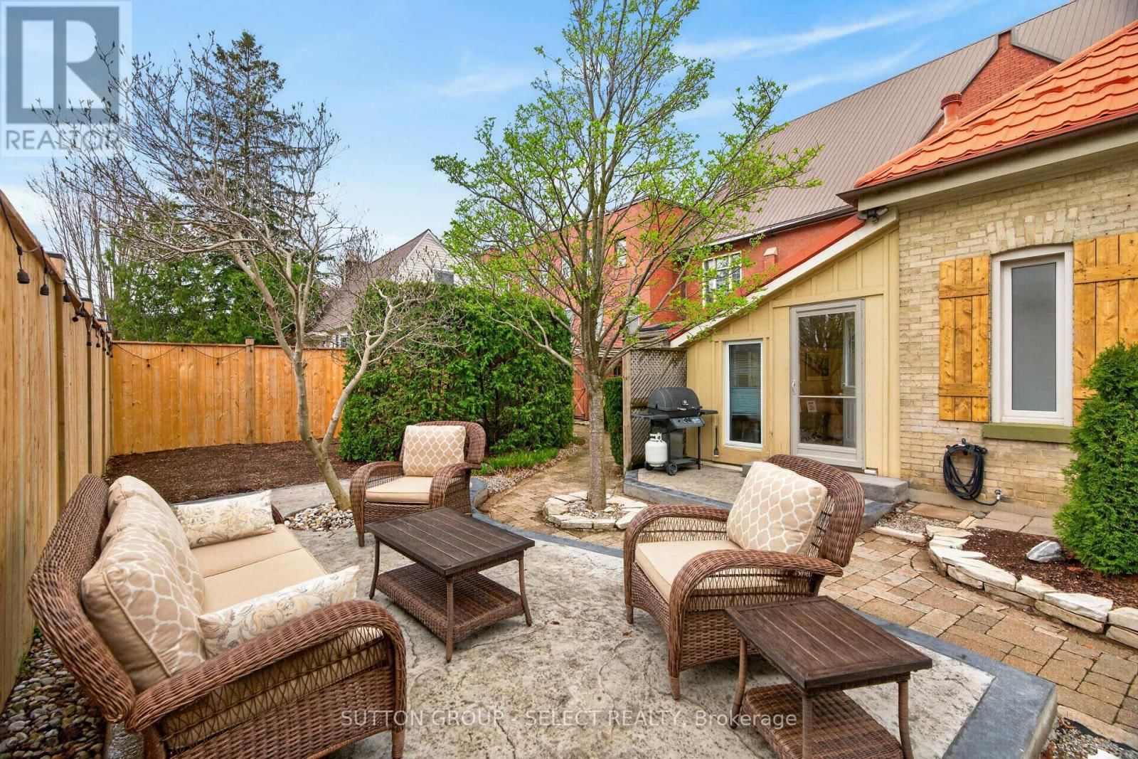 625 HALE STREET Image 37