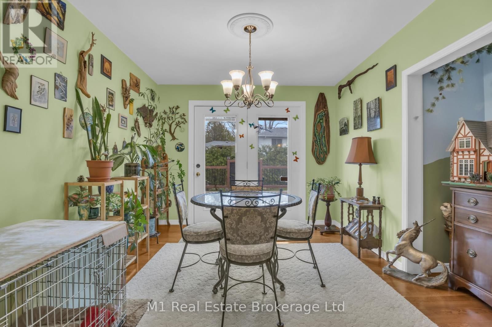 540 CHURCH CRESCENT Image 13