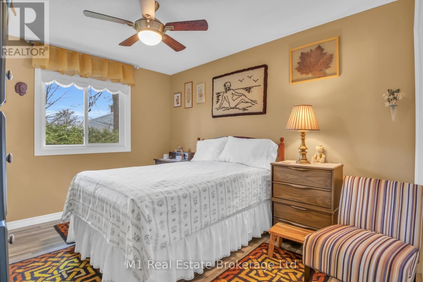 540 CHURCH CRESCENT Image 16