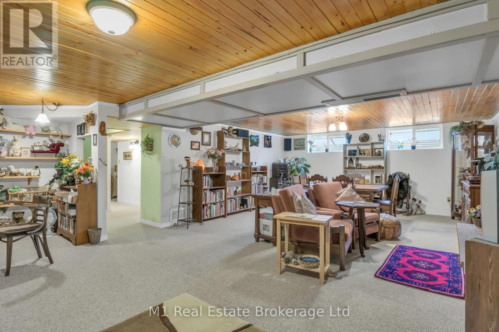 540 CHURCH CRESCENT Image 26