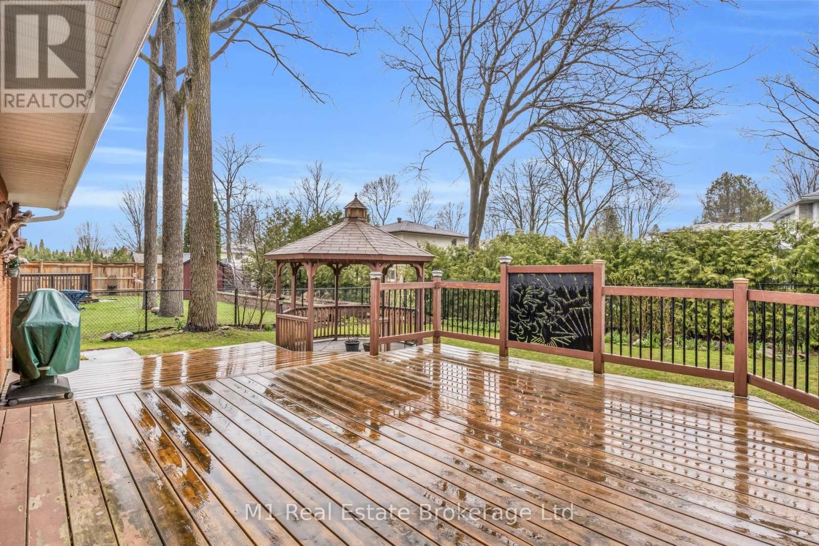 540 CHURCH CRESCENT Image 31