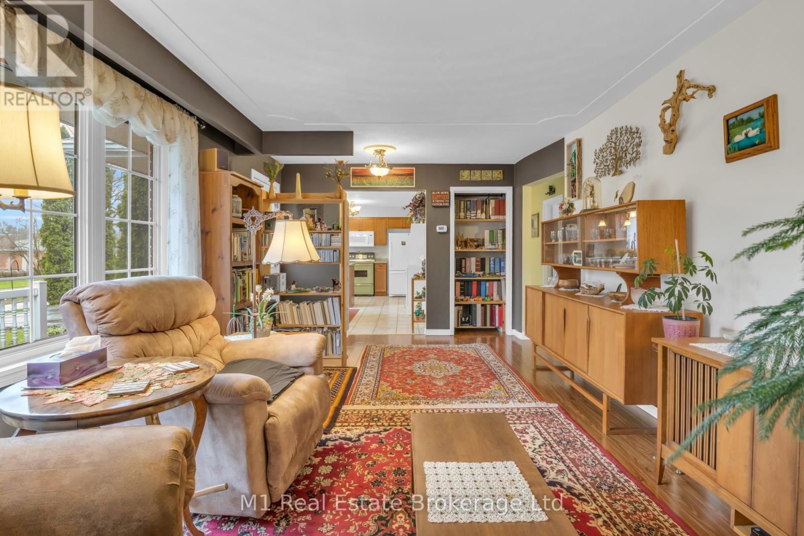 540 CHURCH CRESCENT Image 7